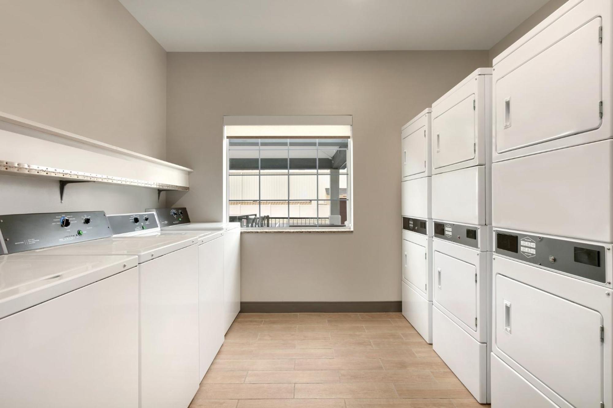 Candlewood Suites - Queretaro Juriquilla By Ihg Jurica Luaran gambar